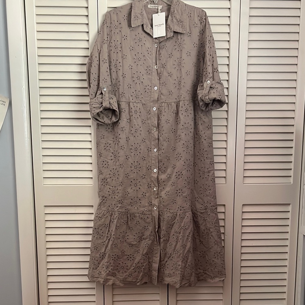 Tan Notched Collar Cuffed Sleeve Dress
